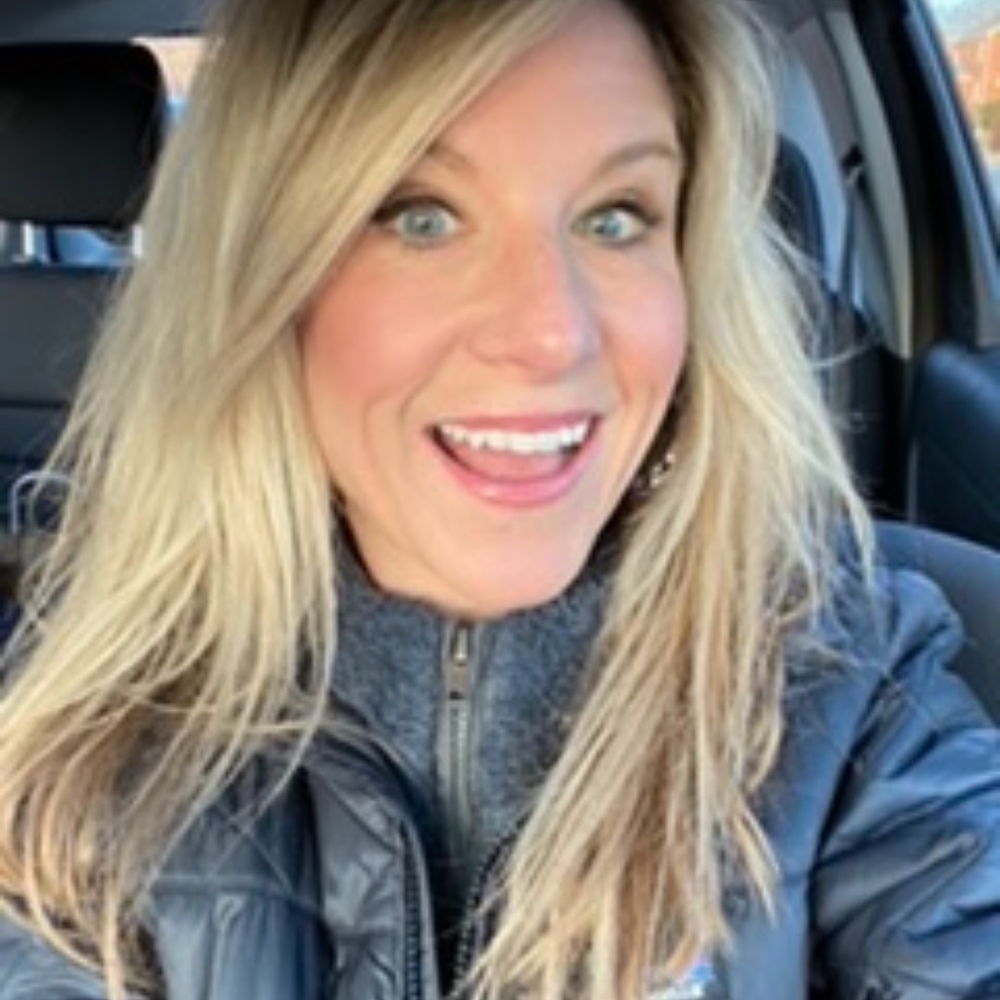 Meet your Posher, Jennifer